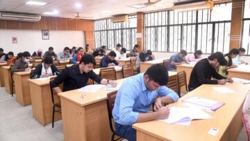 প্রাথমিক শিক্ষক নিয়োগ লিখিত পরীক্ষা জেলা শহরে